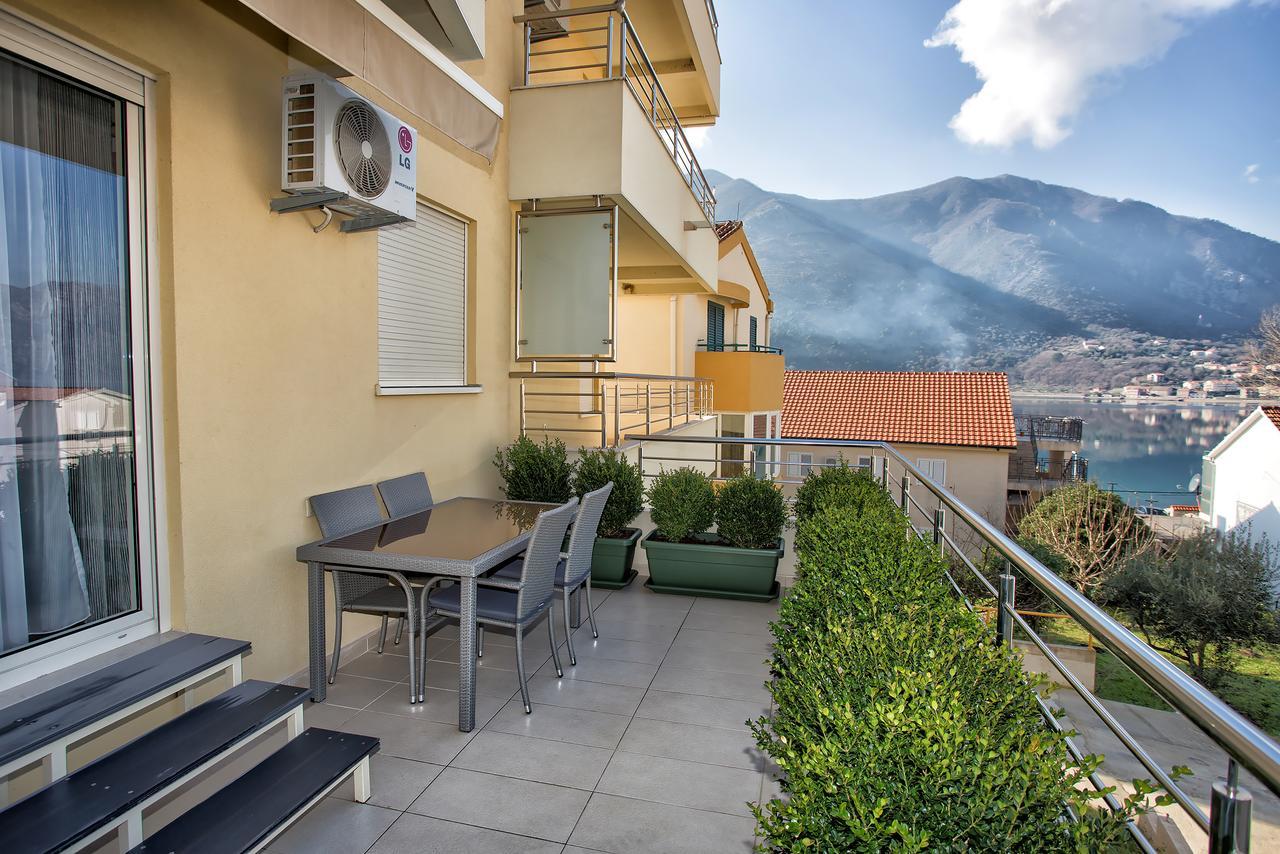 Lux Apartment Goodness Kotor Bagian luar foto
