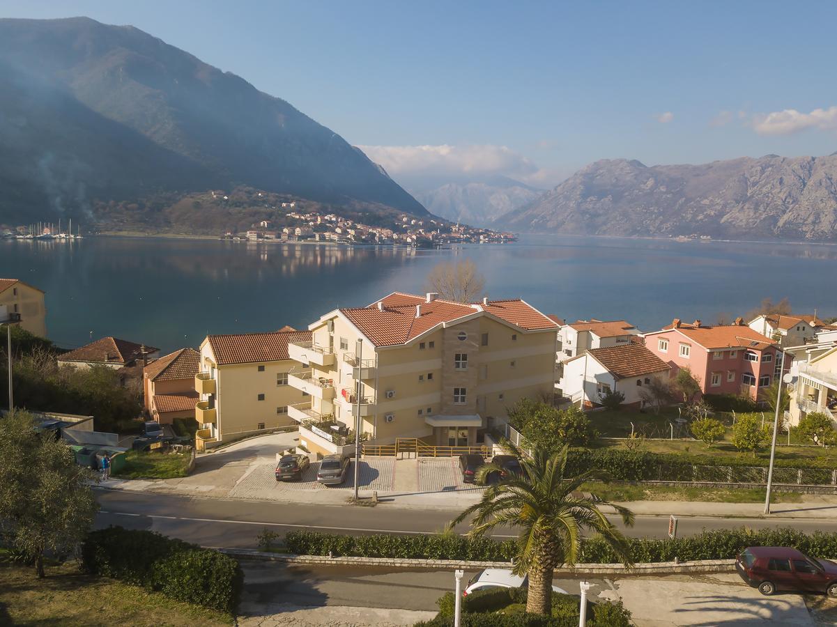 Lux Apartment Goodness Kotor Bagian luar foto
