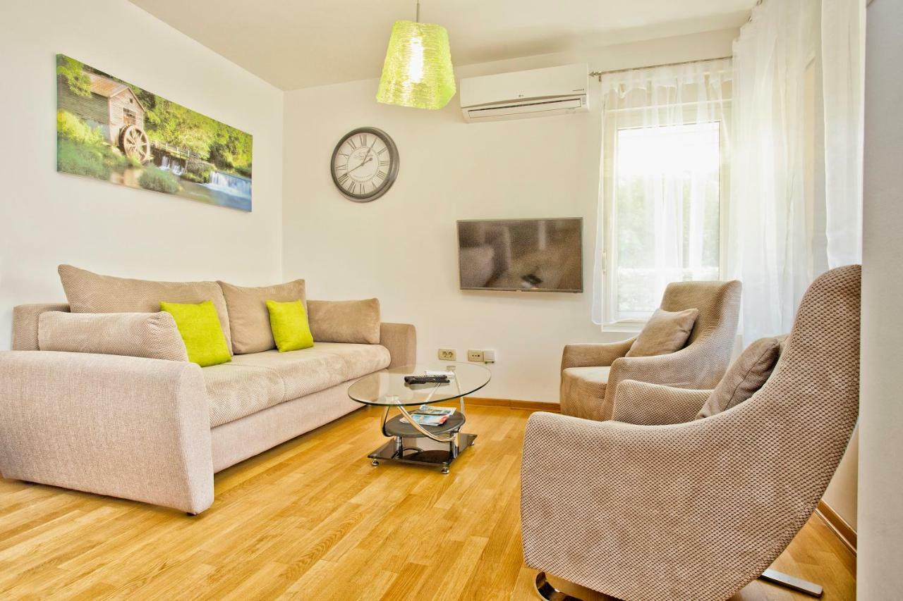 Lux Apartment Goodness Kotor Bagian luar foto